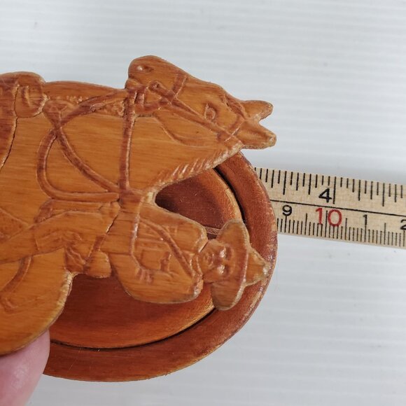 Vintage RCMP Wooden Clip Magnet – Hand Carved Royal Canadian Mounted Police Souv - Picture 13 of 15